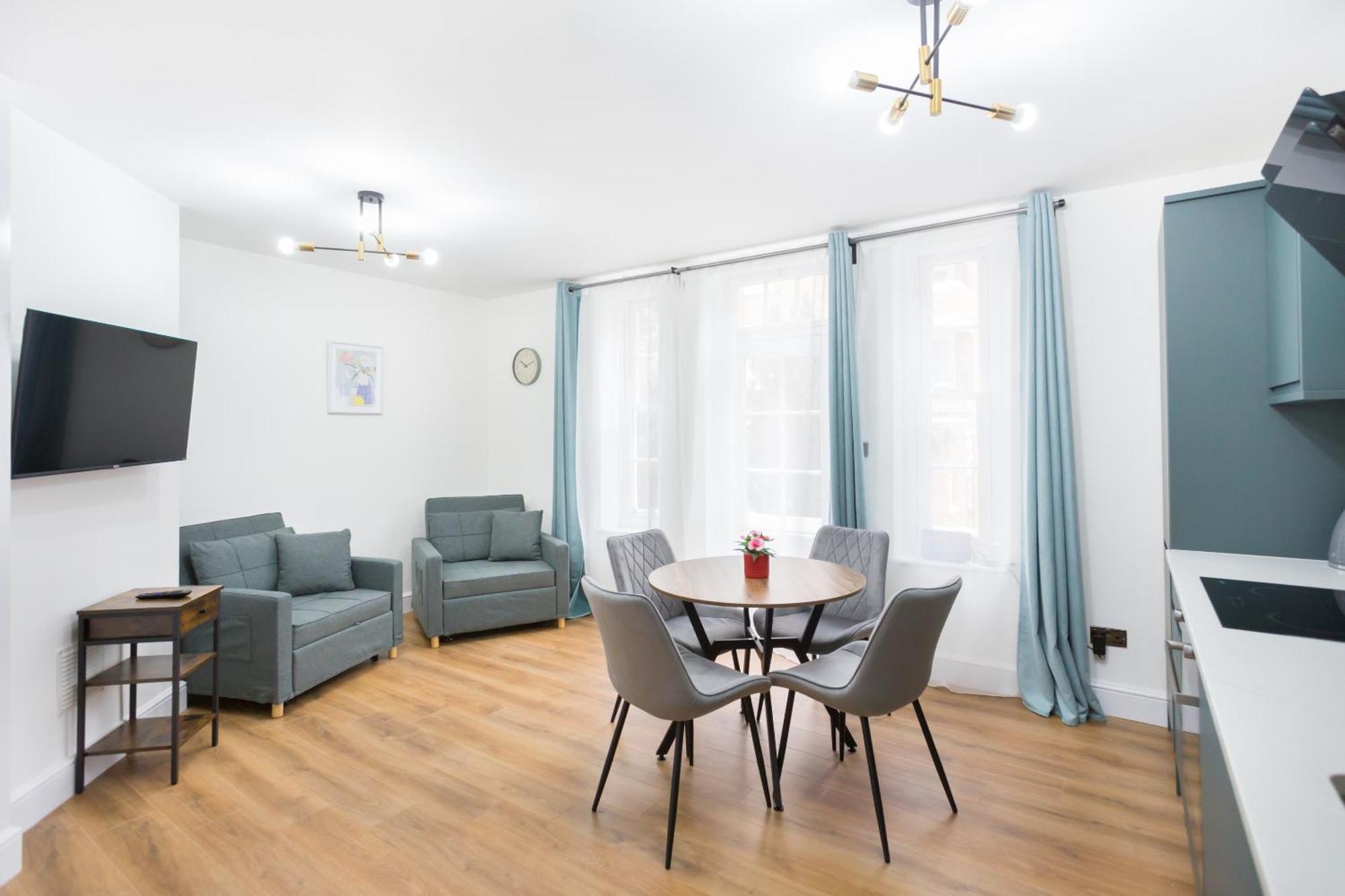 City Centre One Bedroom Apartment Next To Station, Newly Renovated 伦敦 外观 照片